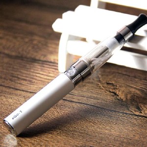 悦刻电子烟灯一直亮怎么办?悦刻电子烟灯一直闪怎么办?